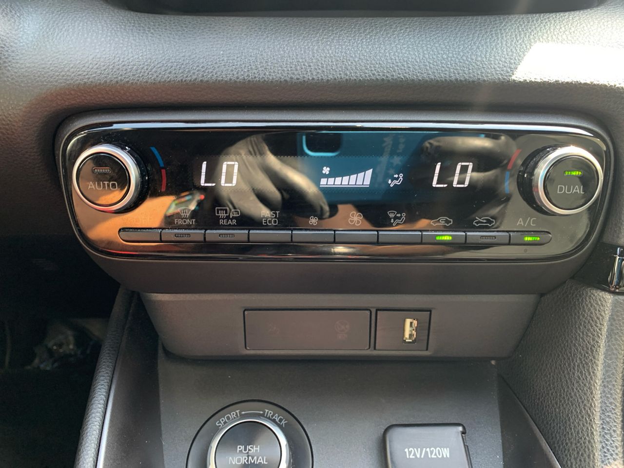 Foto Toyota Yaris 19