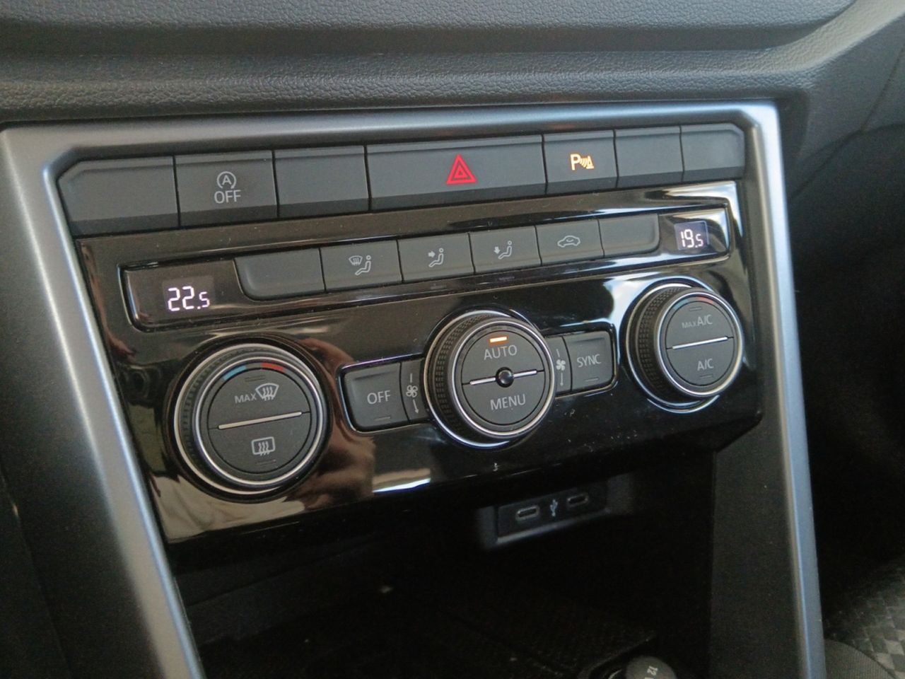 Foto Volkswagen T-Roc 22
