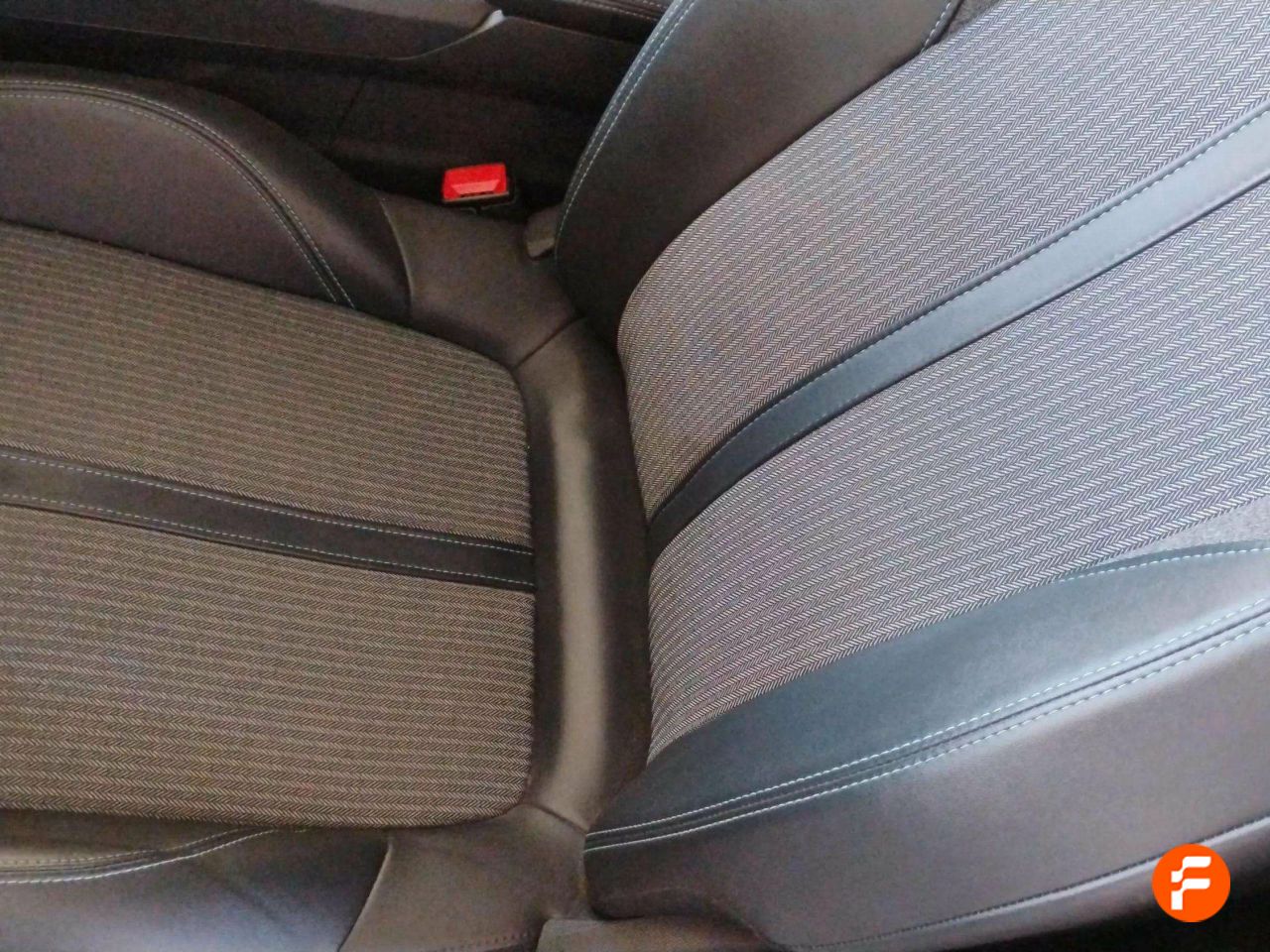 Foto Peugeot 5008 19