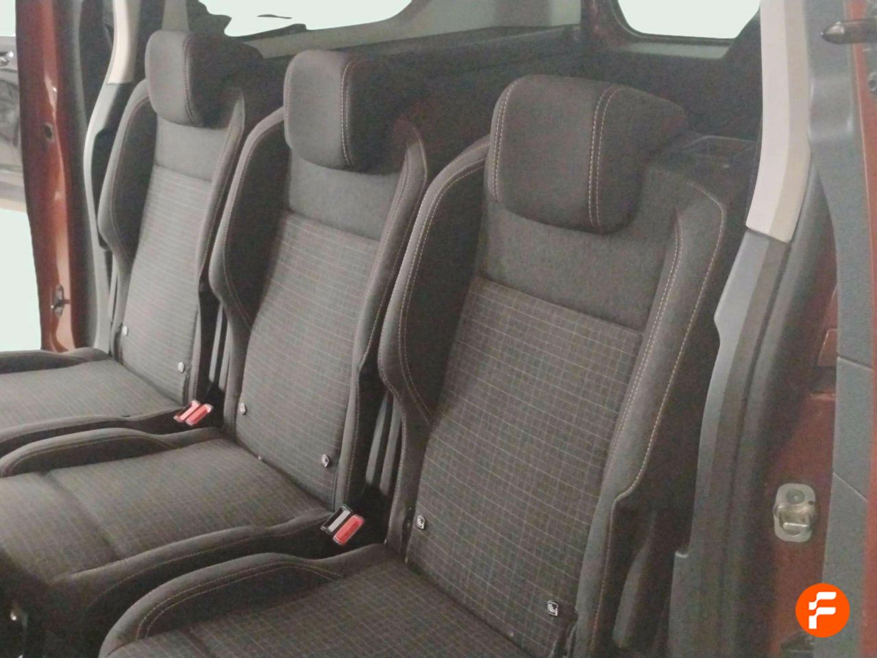 Foto Peugeot Rifter 15