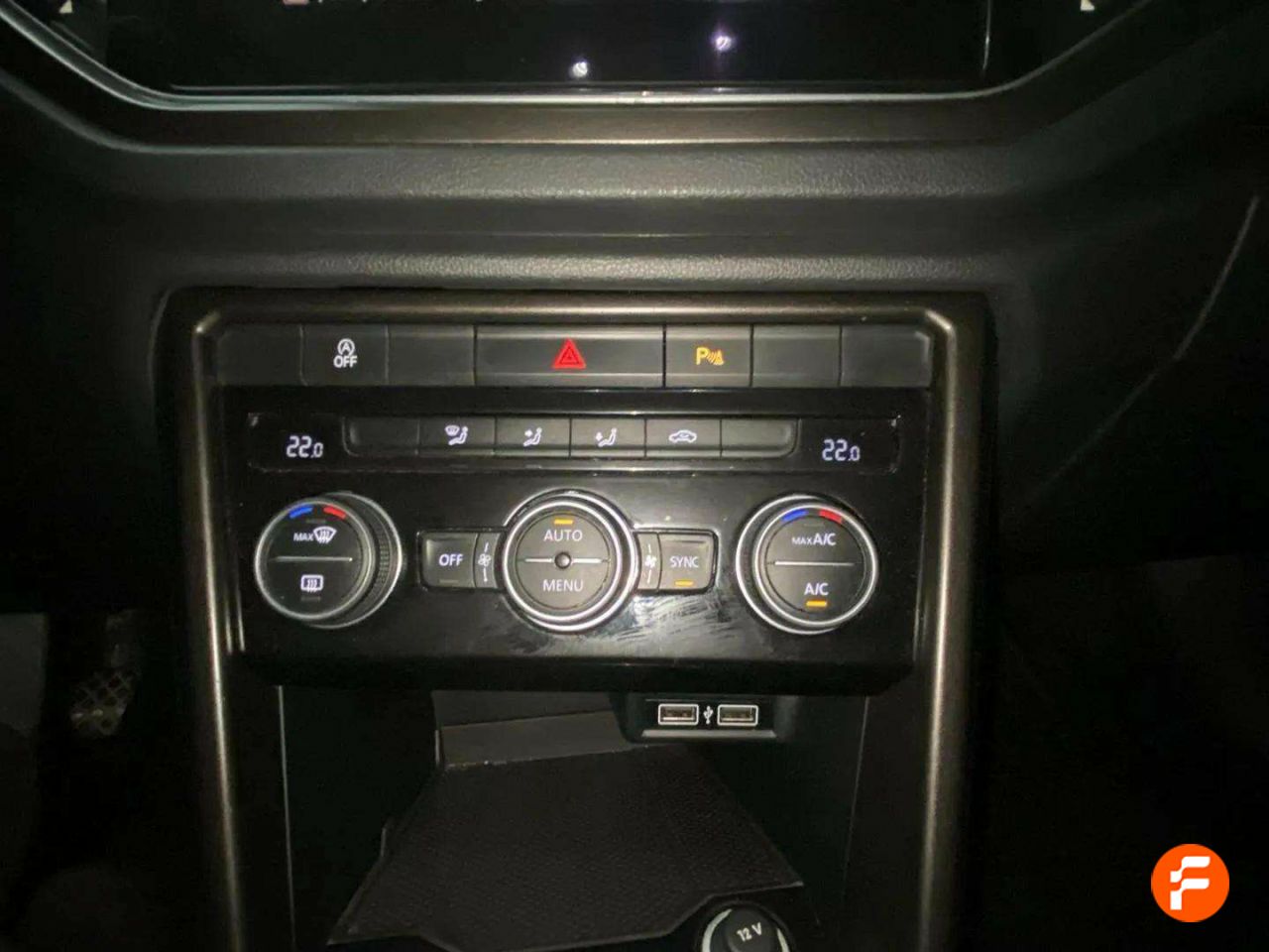 Foto Volkswagen T-Roc 17