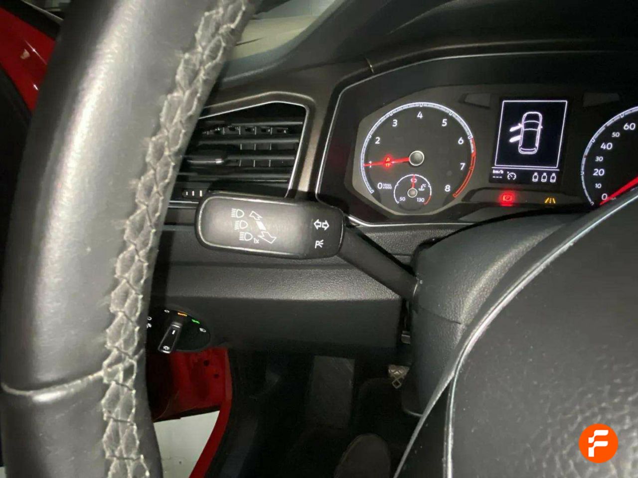 Foto Volkswagen T-Roc 26