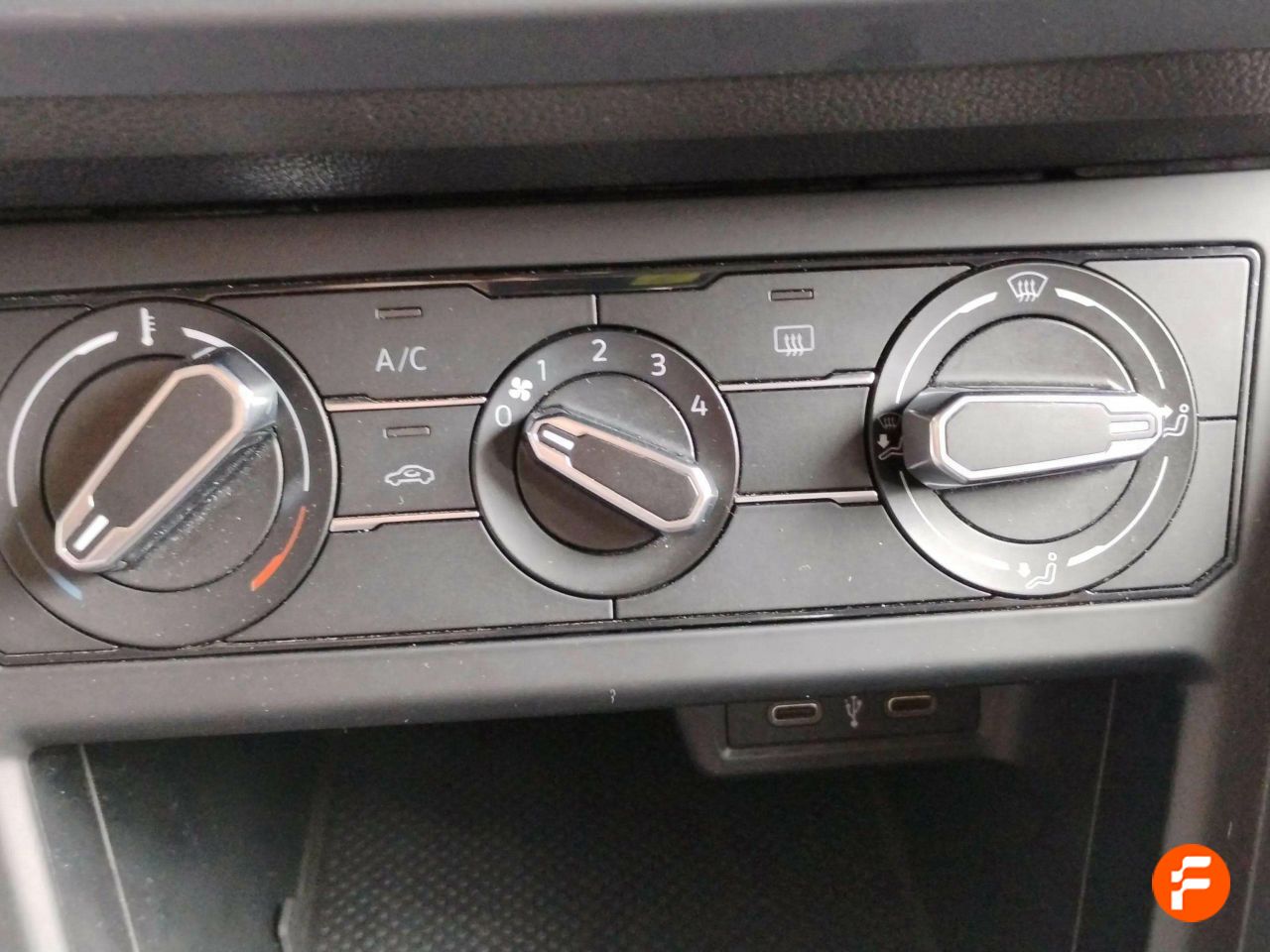 Foto Volkswagen Polo 17