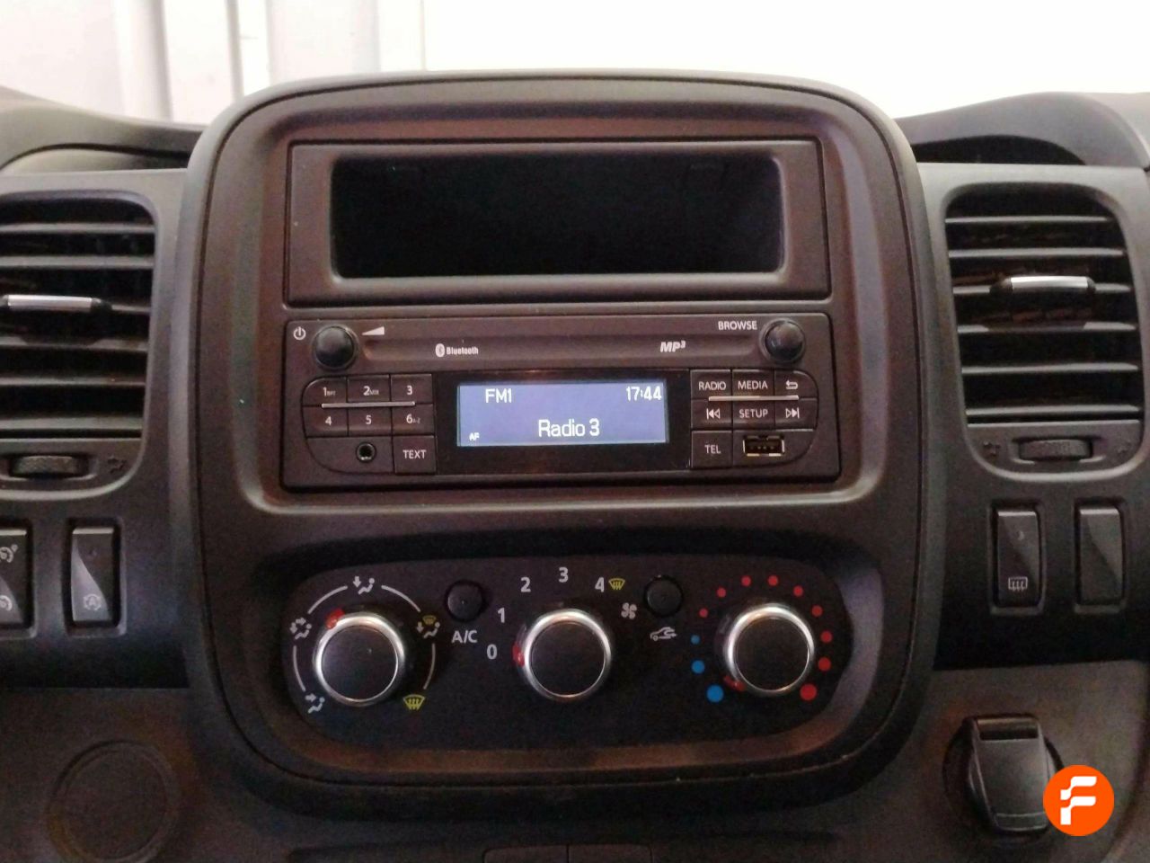Foto Renault Trafic 14