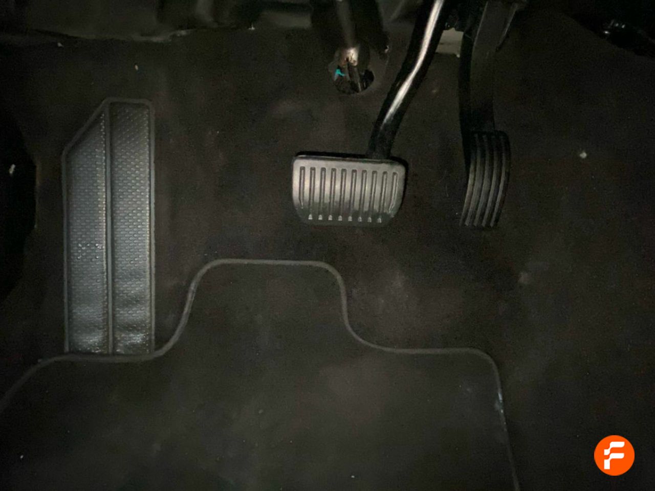 Foto LYNK&CO 01 30