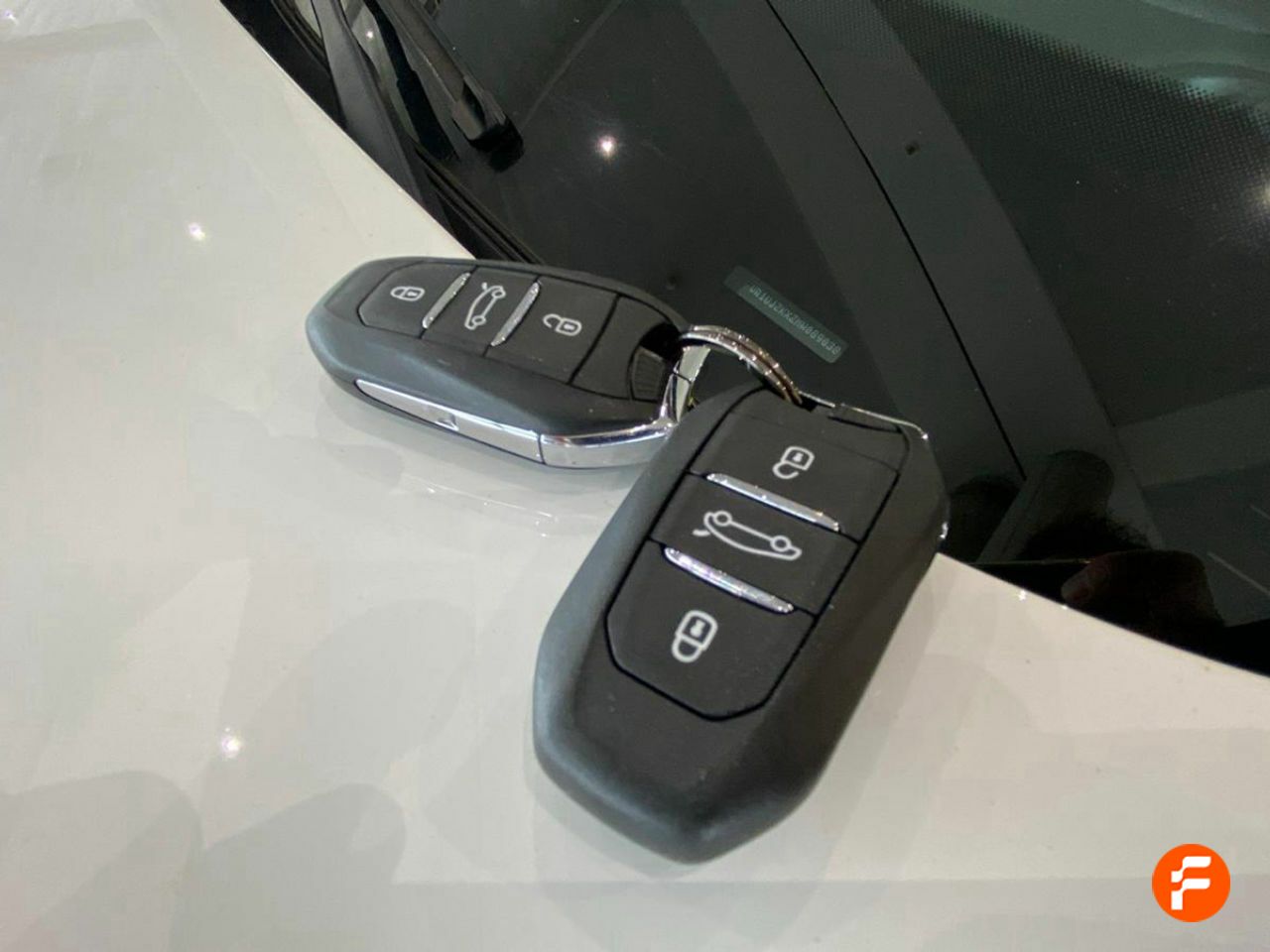 Foto DS Automobiles DS 3 24
