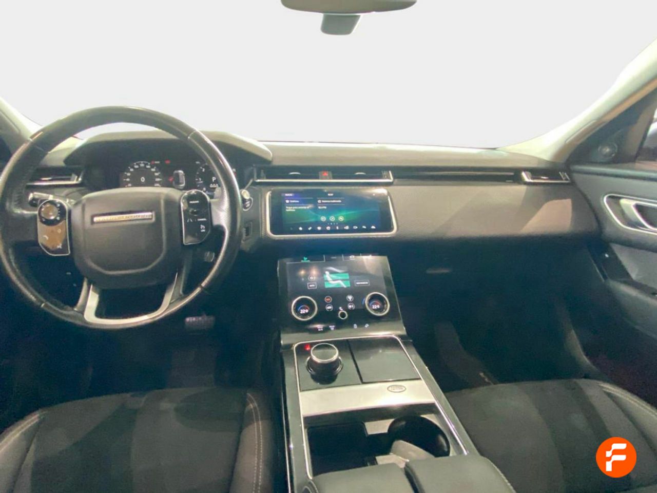 Foto Land-Rover Range Rover Velar 17