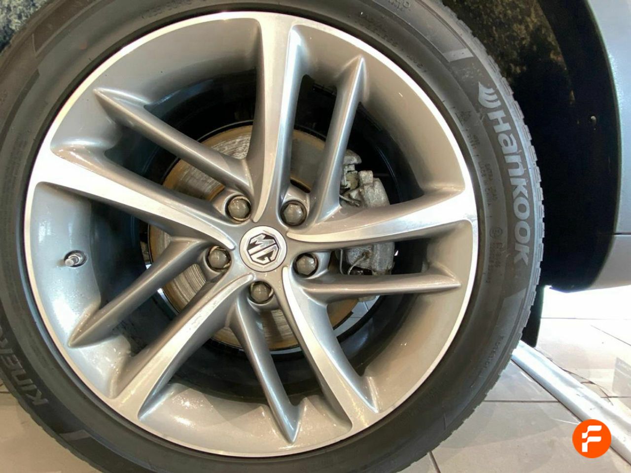 Foto MG HS 27