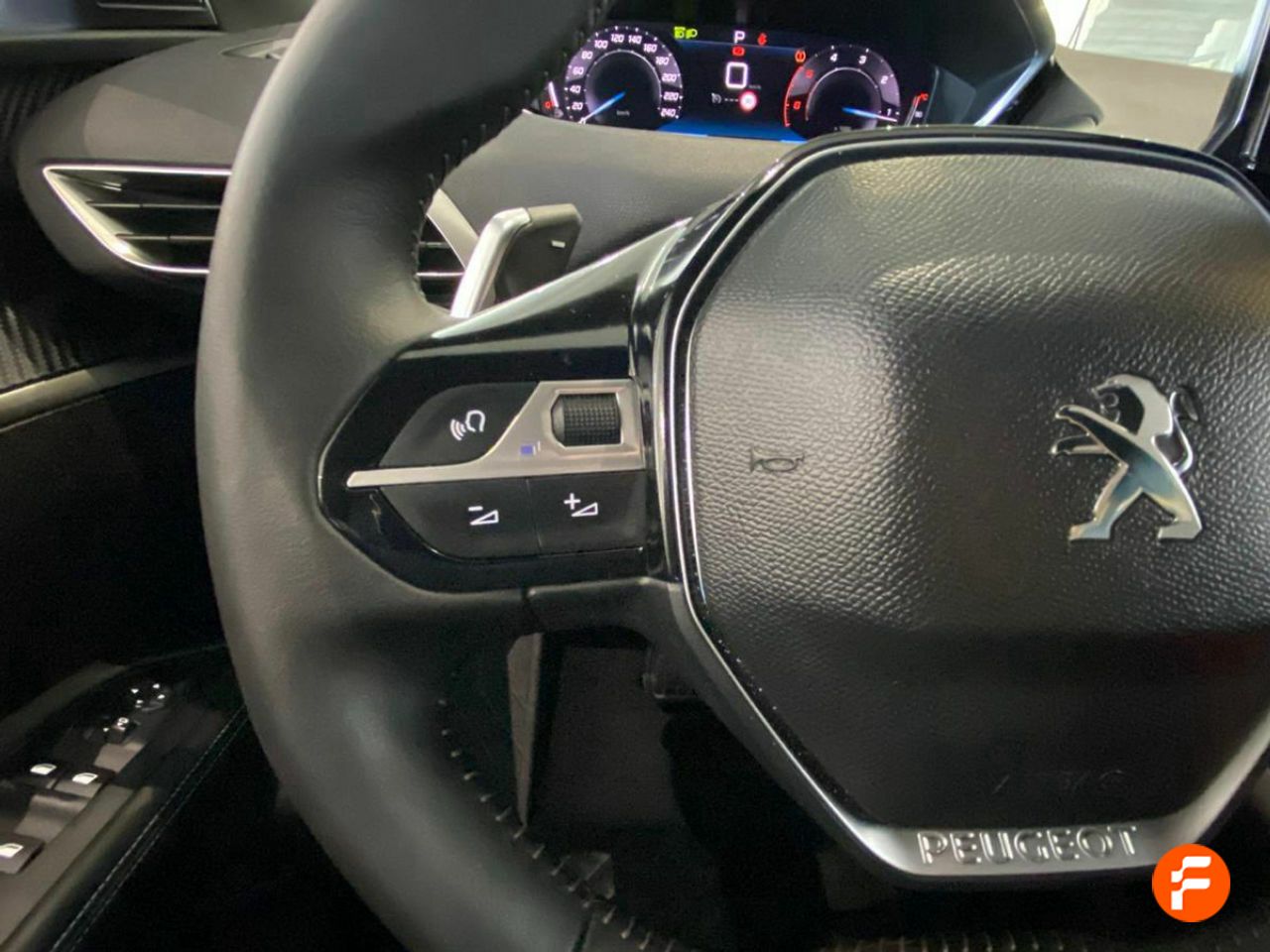 Foto Peugeot 5008 15