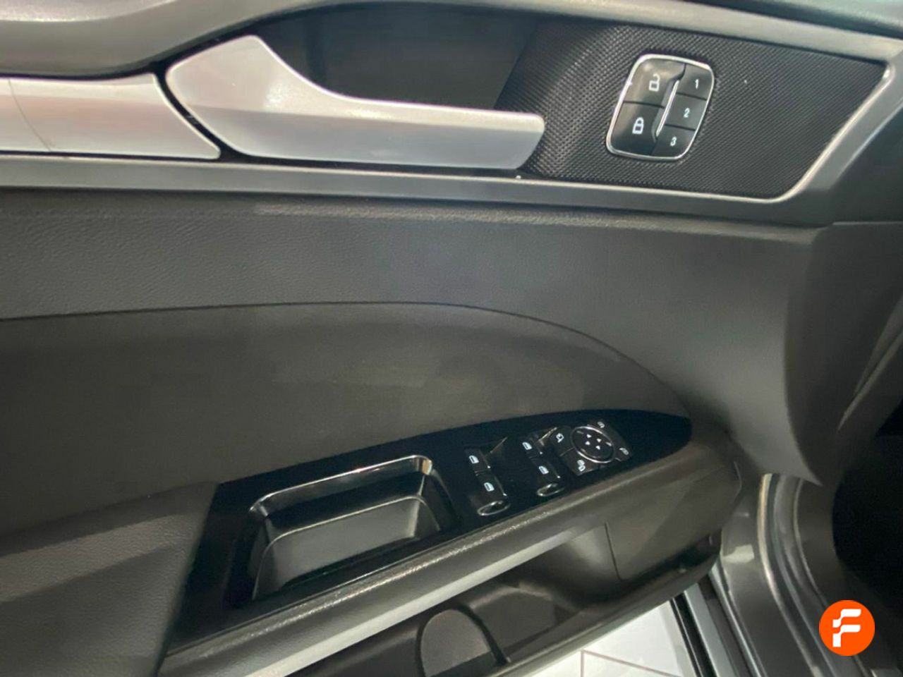 Foto Ford Mondeo 23