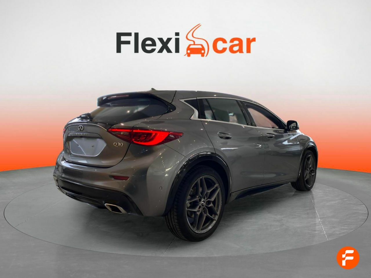 Foto Infiniti Q30 4