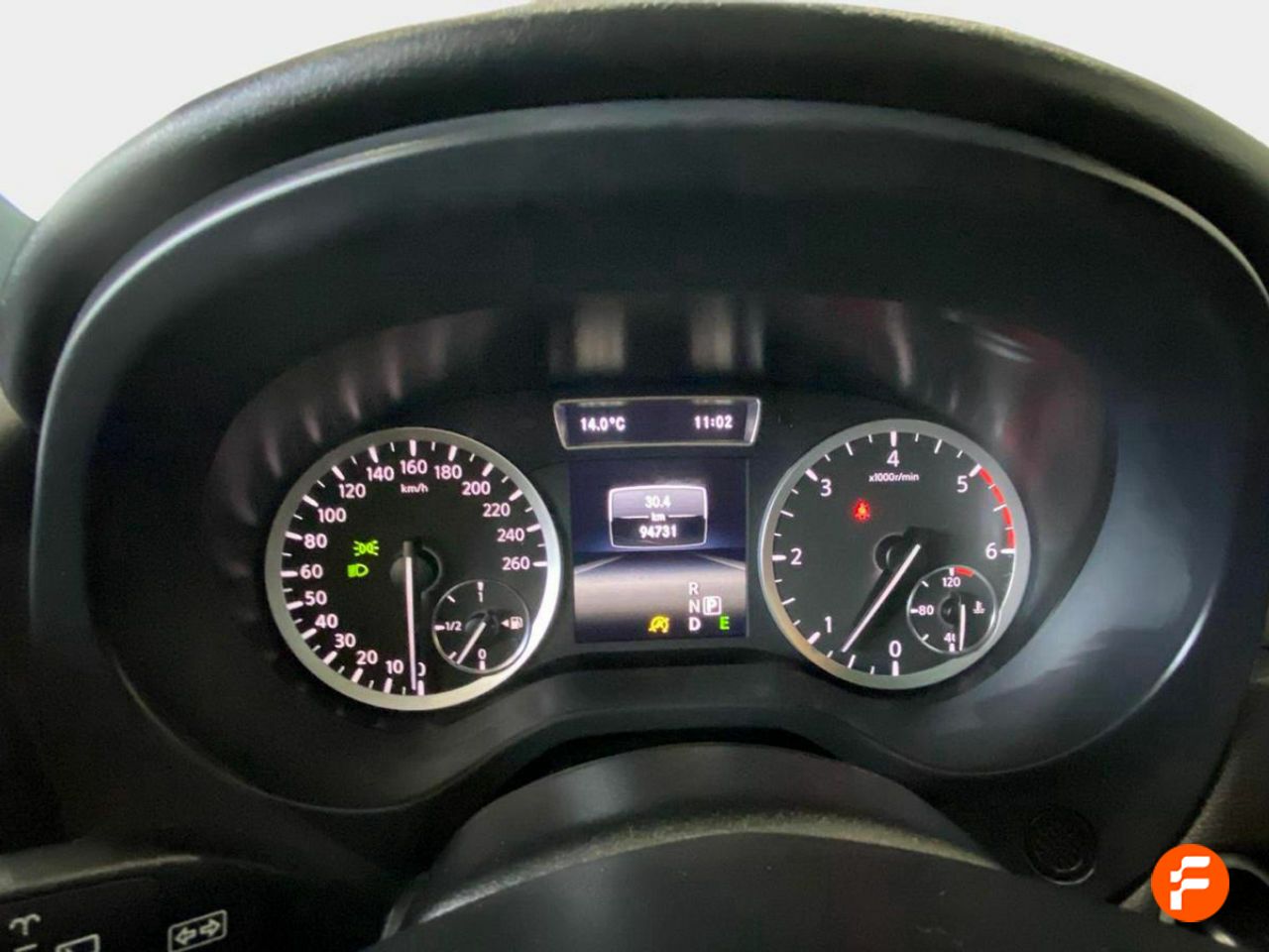 Foto Infiniti Q30 12