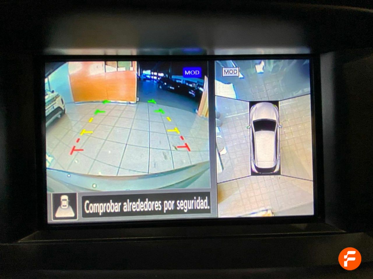 Foto Infiniti Q30 14