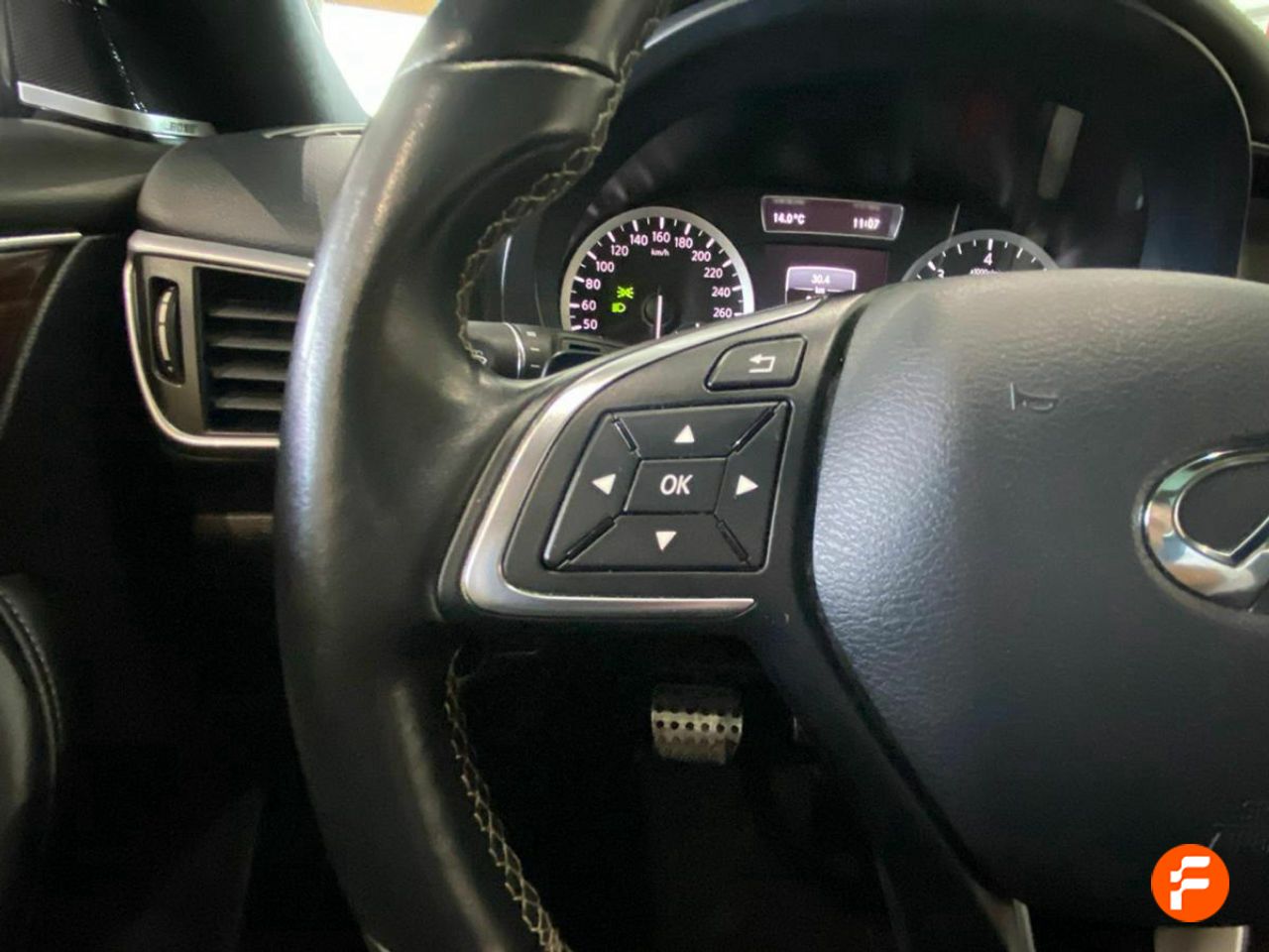 Foto Infiniti Q30 18