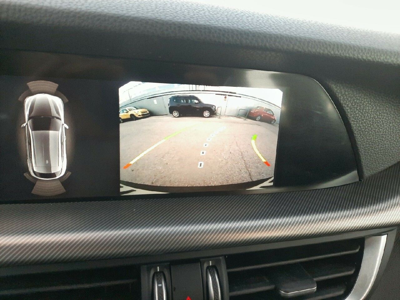 Foto Alfa Romeo Stelvio 20