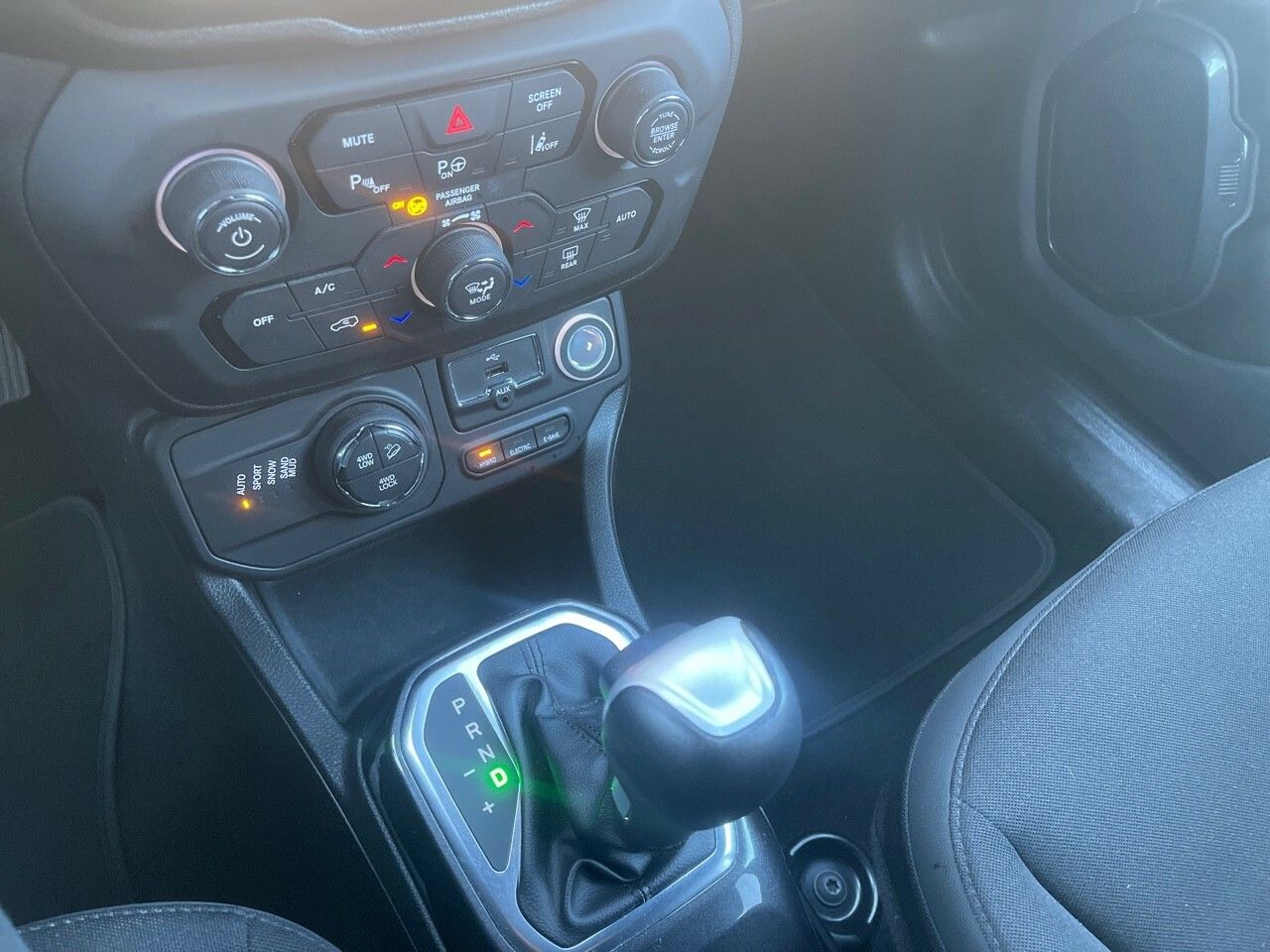 Foto Jeep Renegade 15