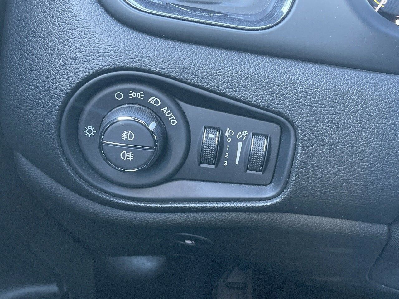 Foto Jeep Renegade 18