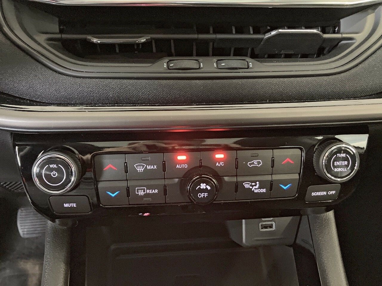 Foto Jeep Compass 15