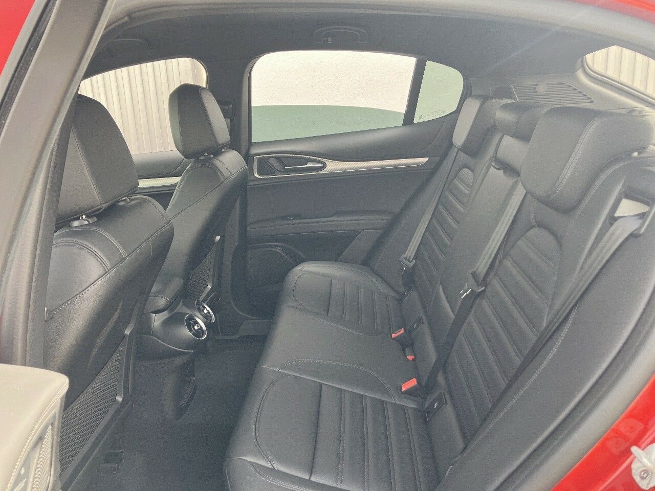 Foto Alfa Romeo Stelvio 10