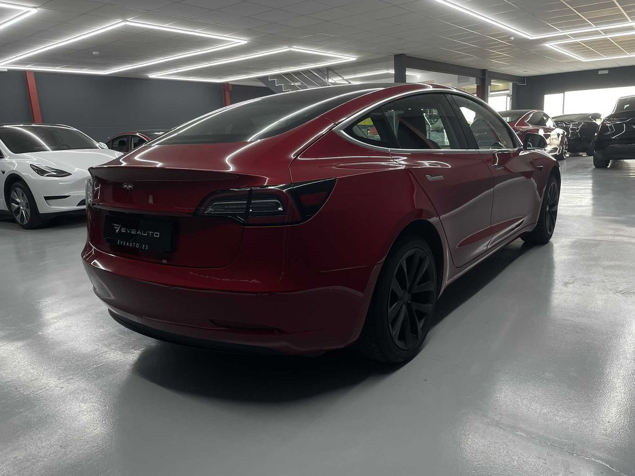 Foto Tesla Model 3 4
