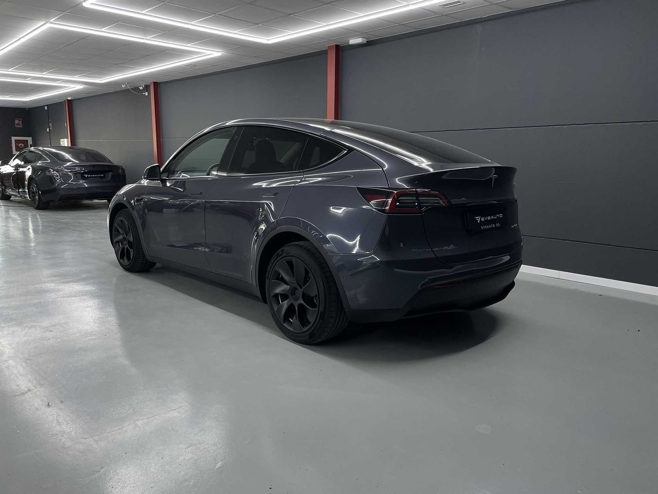 Foto Tesla Model Y 3