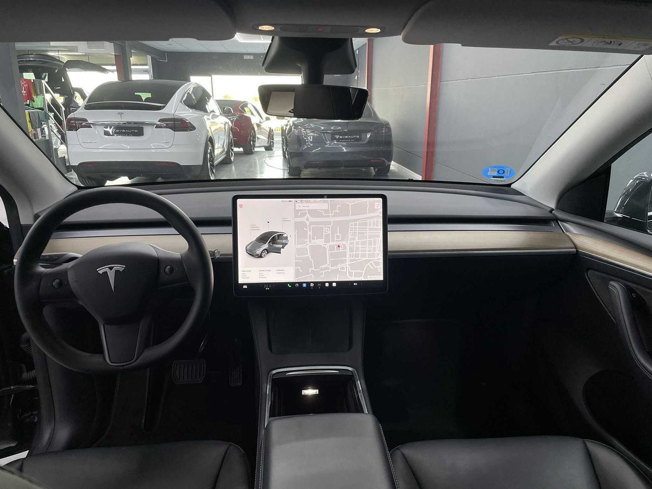 Foto Tesla Model Y 10