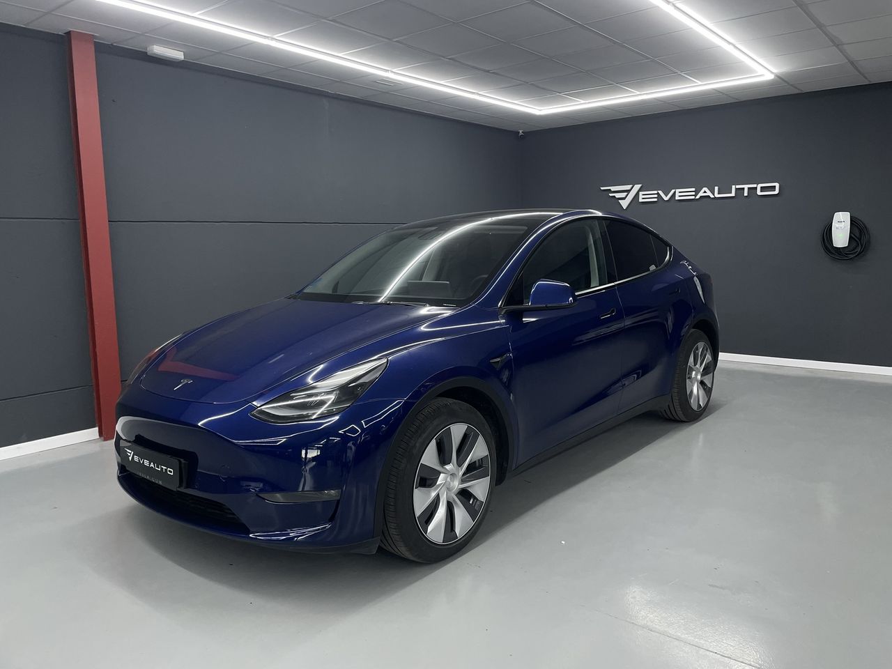 Foto Tesla Model Y 1