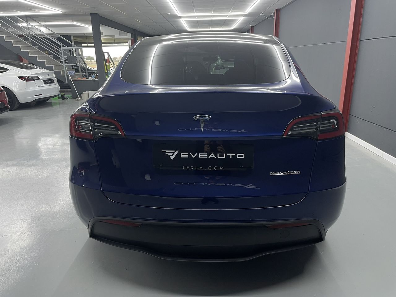 Foto Tesla Model Y 4