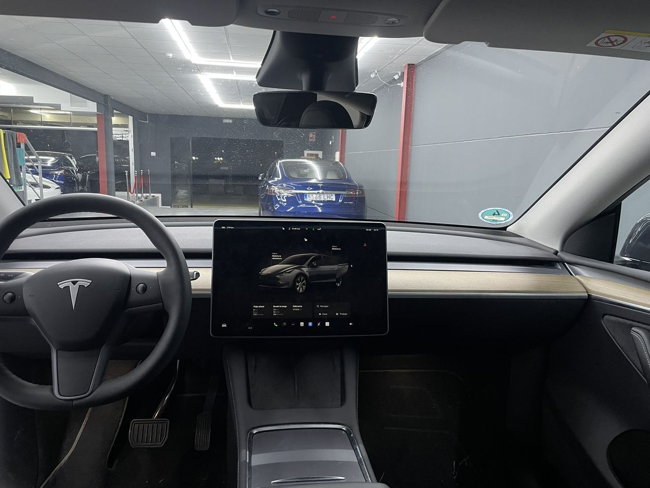 Foto Tesla Model Y 9