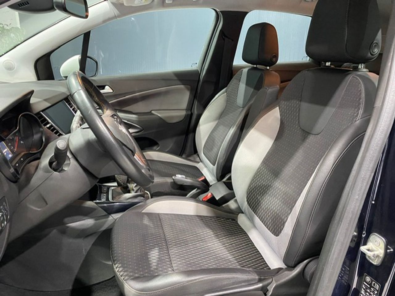 Foto Opel Crossland X 8