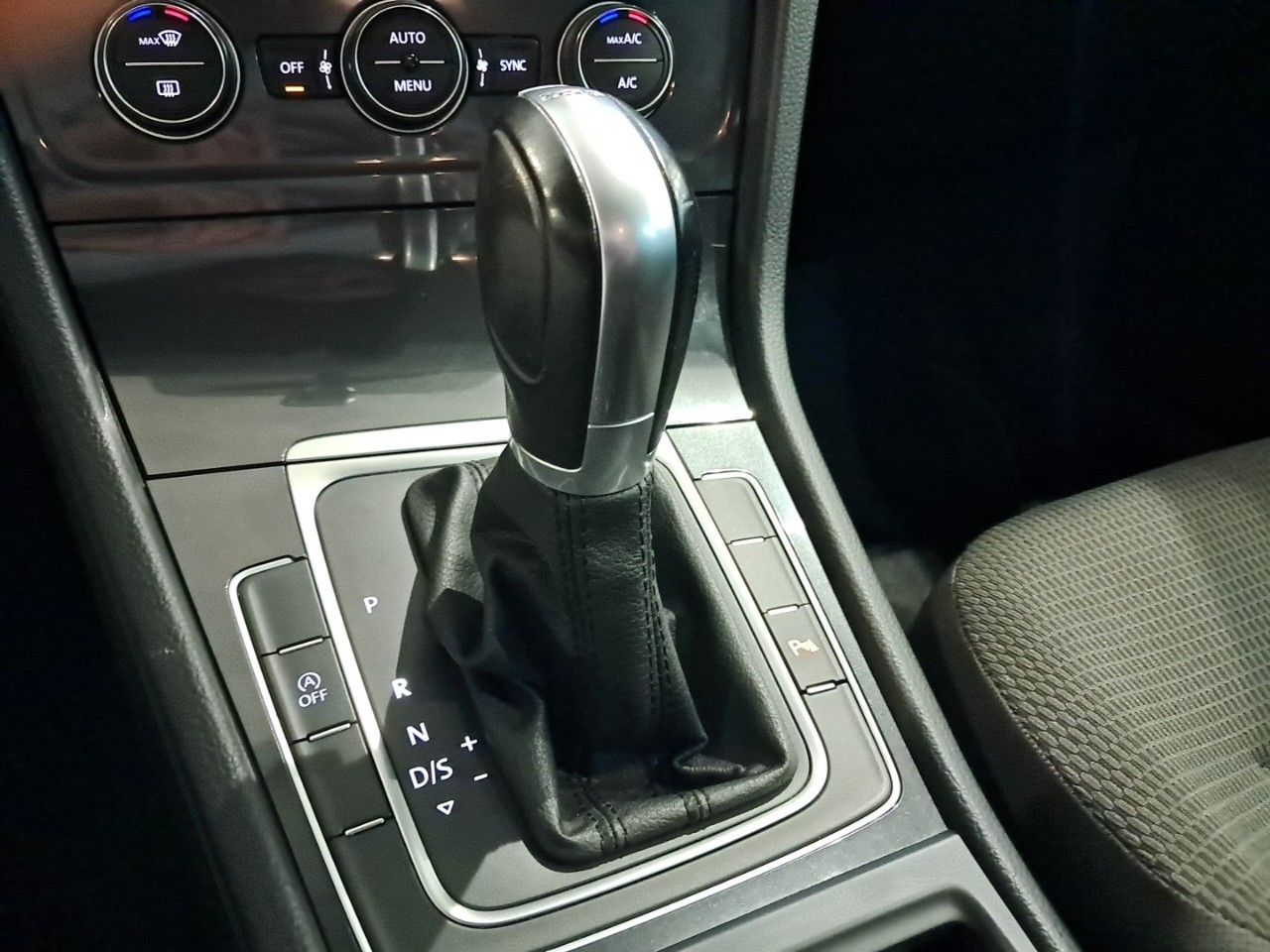 Foto Volkswagen Golf 18