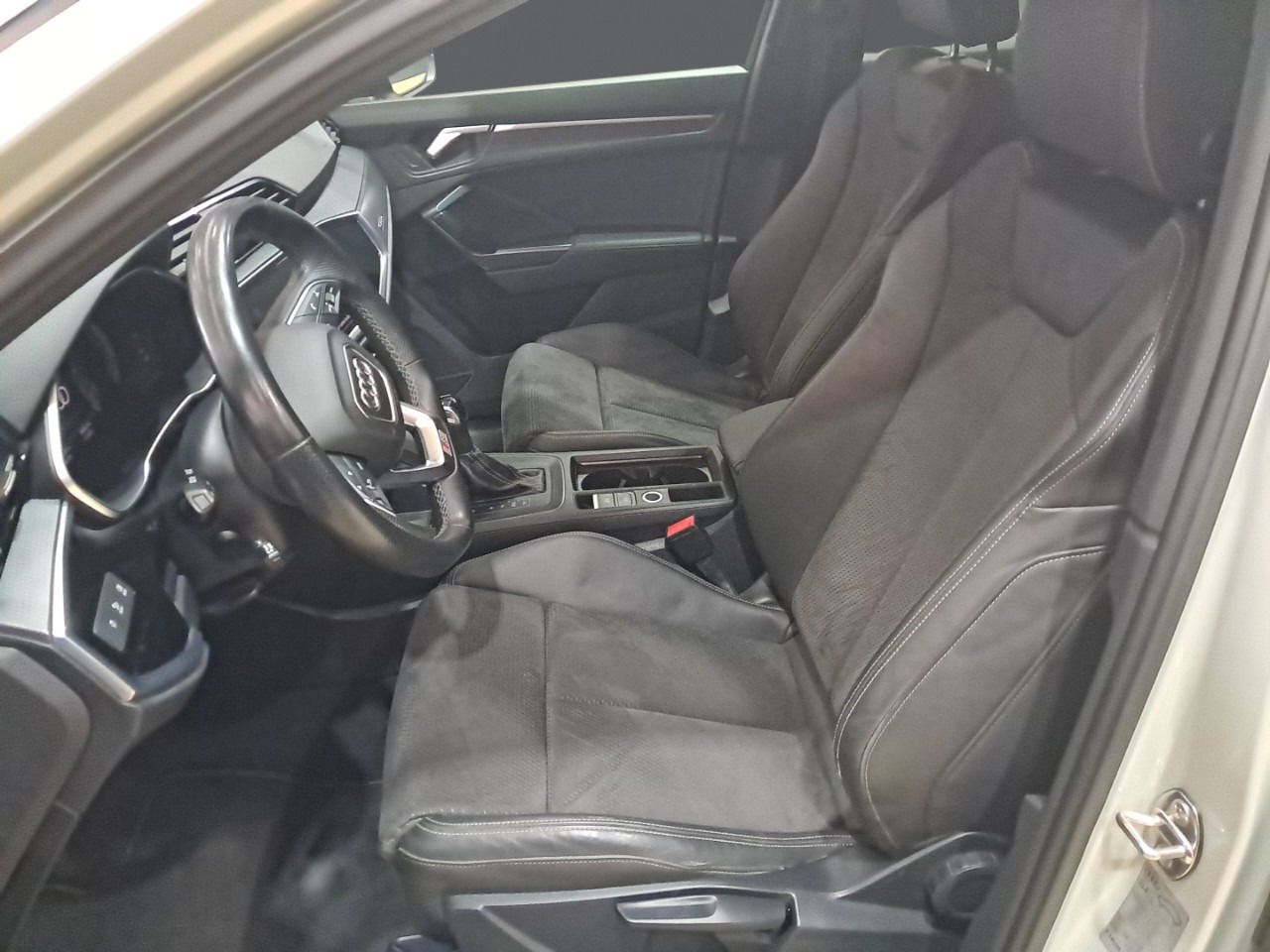 Foto Audi Q3 6