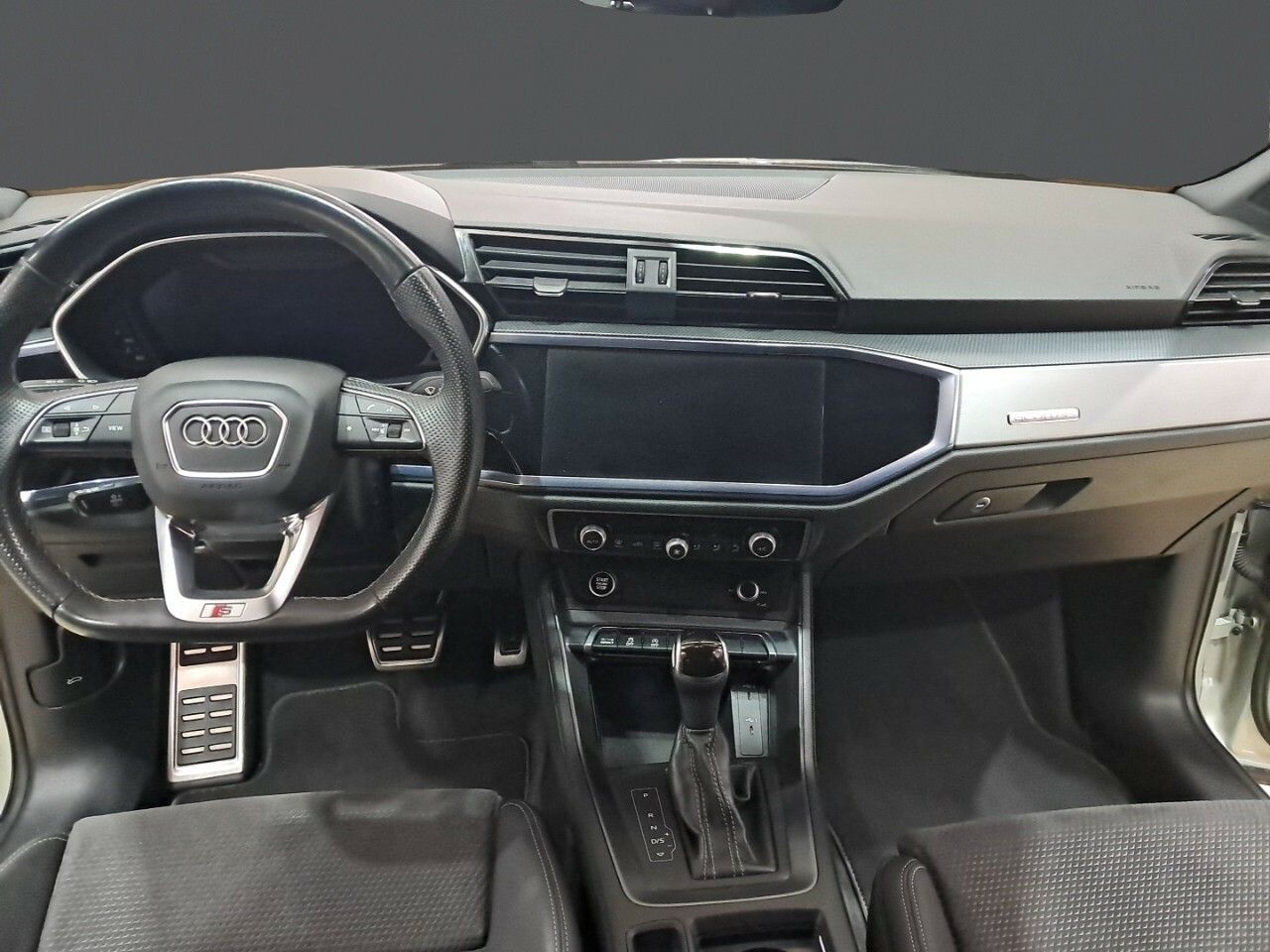 Foto Audi Q3 7