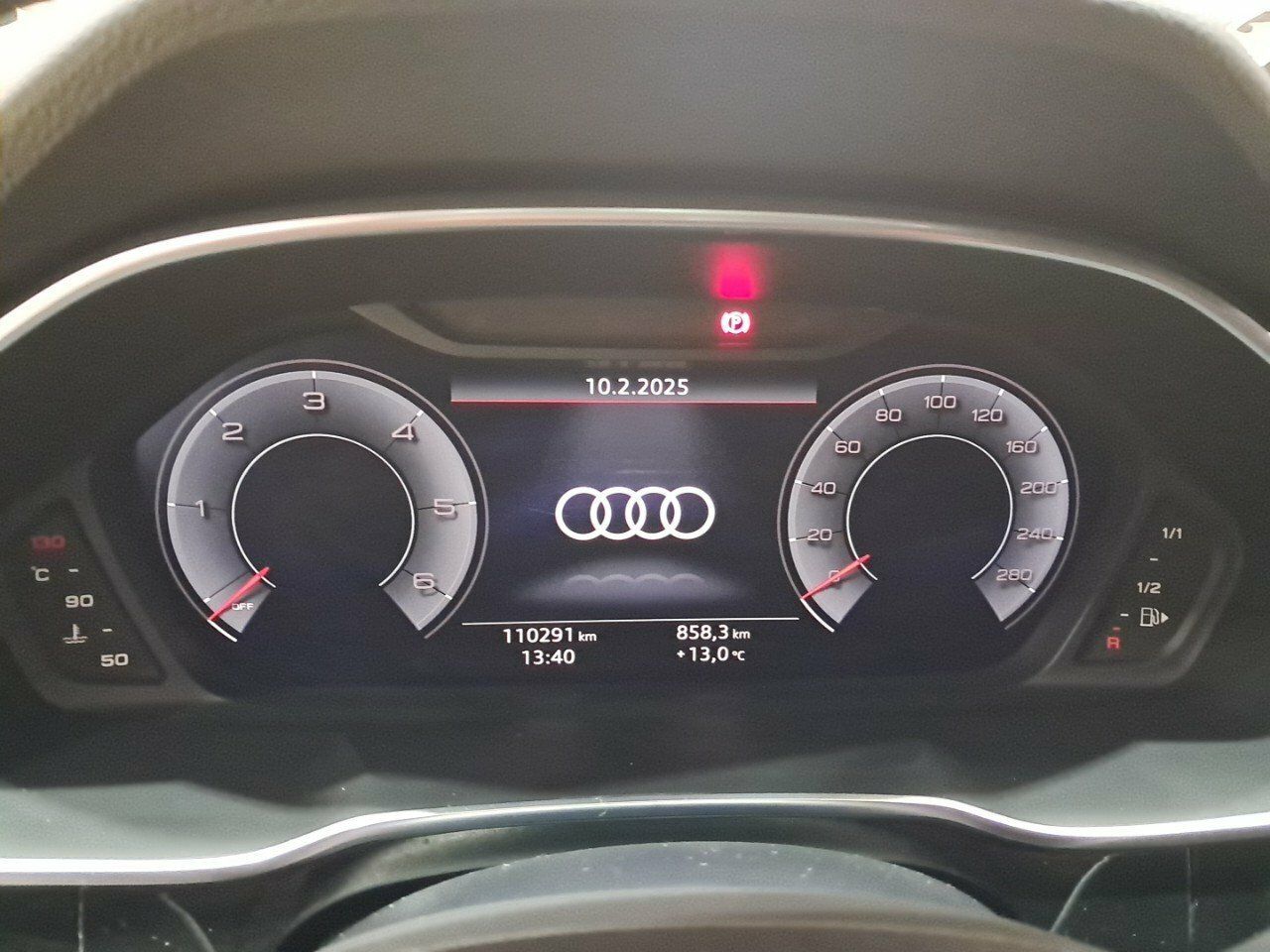 Foto Audi Q3 8