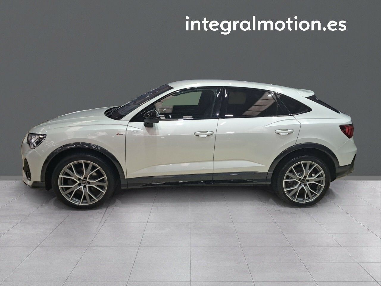 Foto Audi Q3 24
