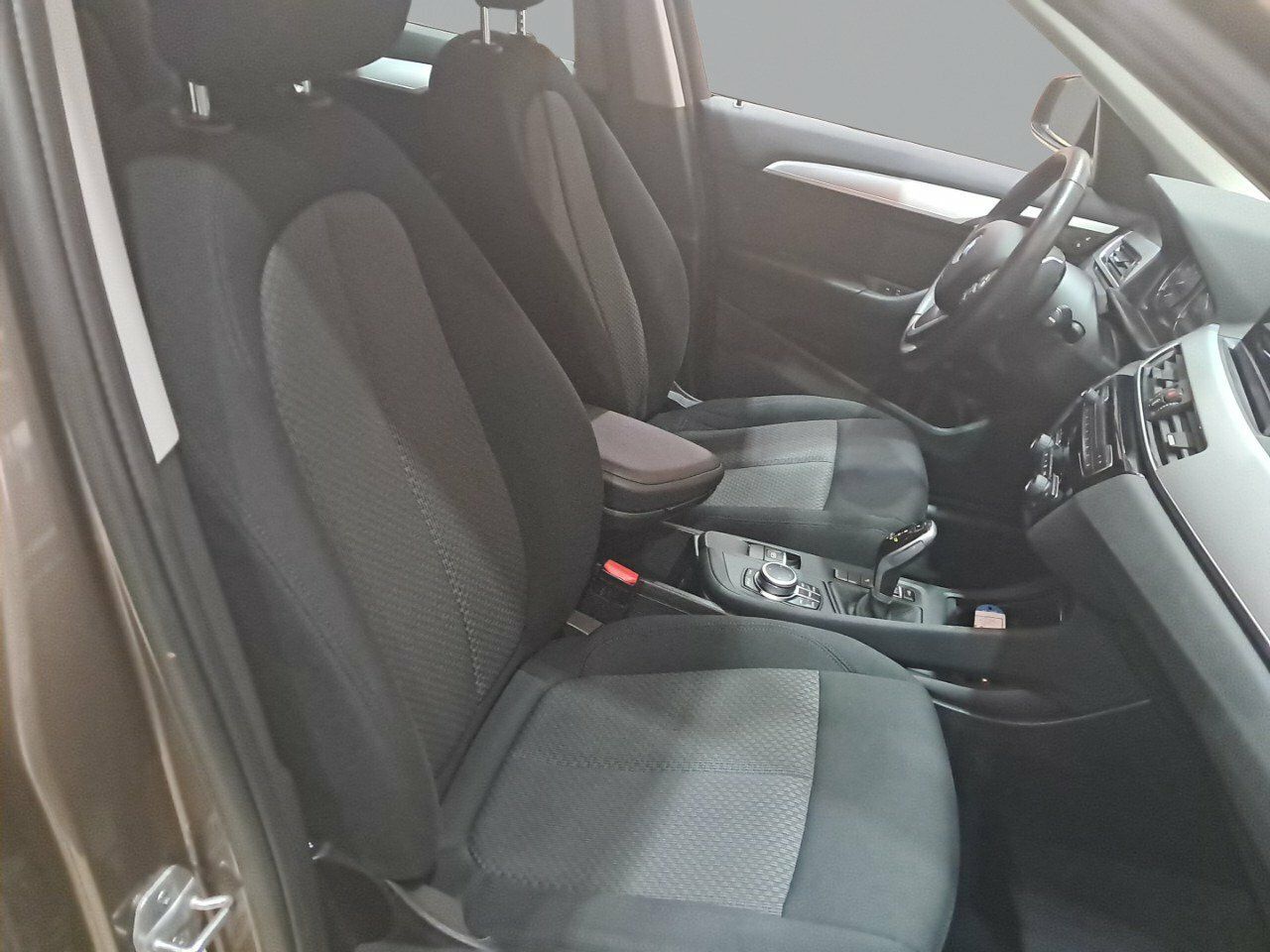 Foto BMW X1 9