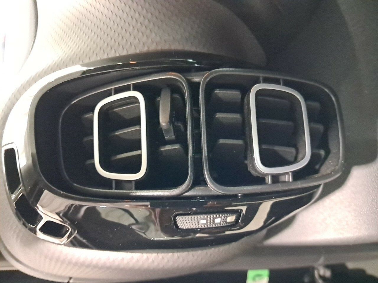 Foto Citroën C3 Aircross 21