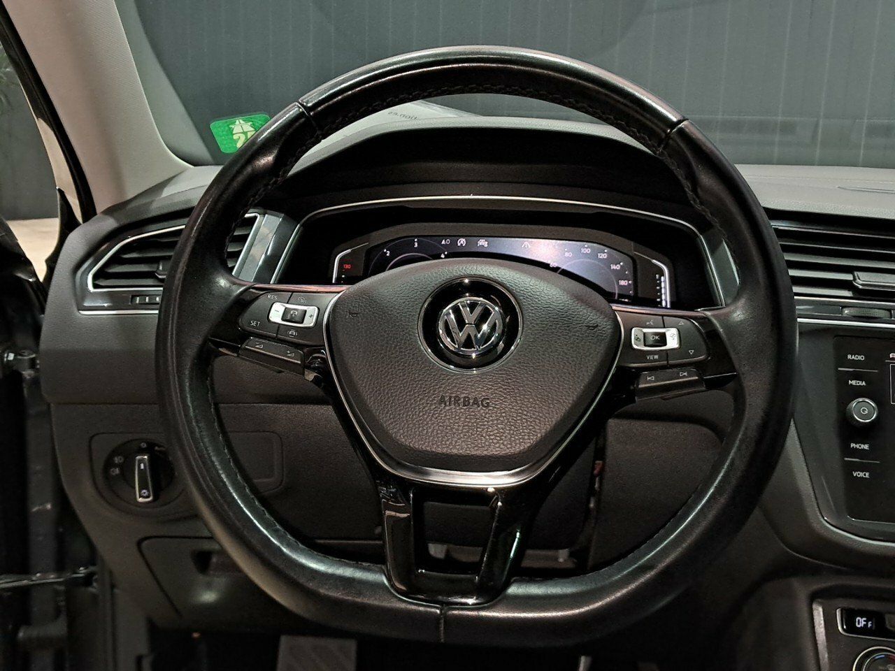 Foto Volkswagen Tiguan 11