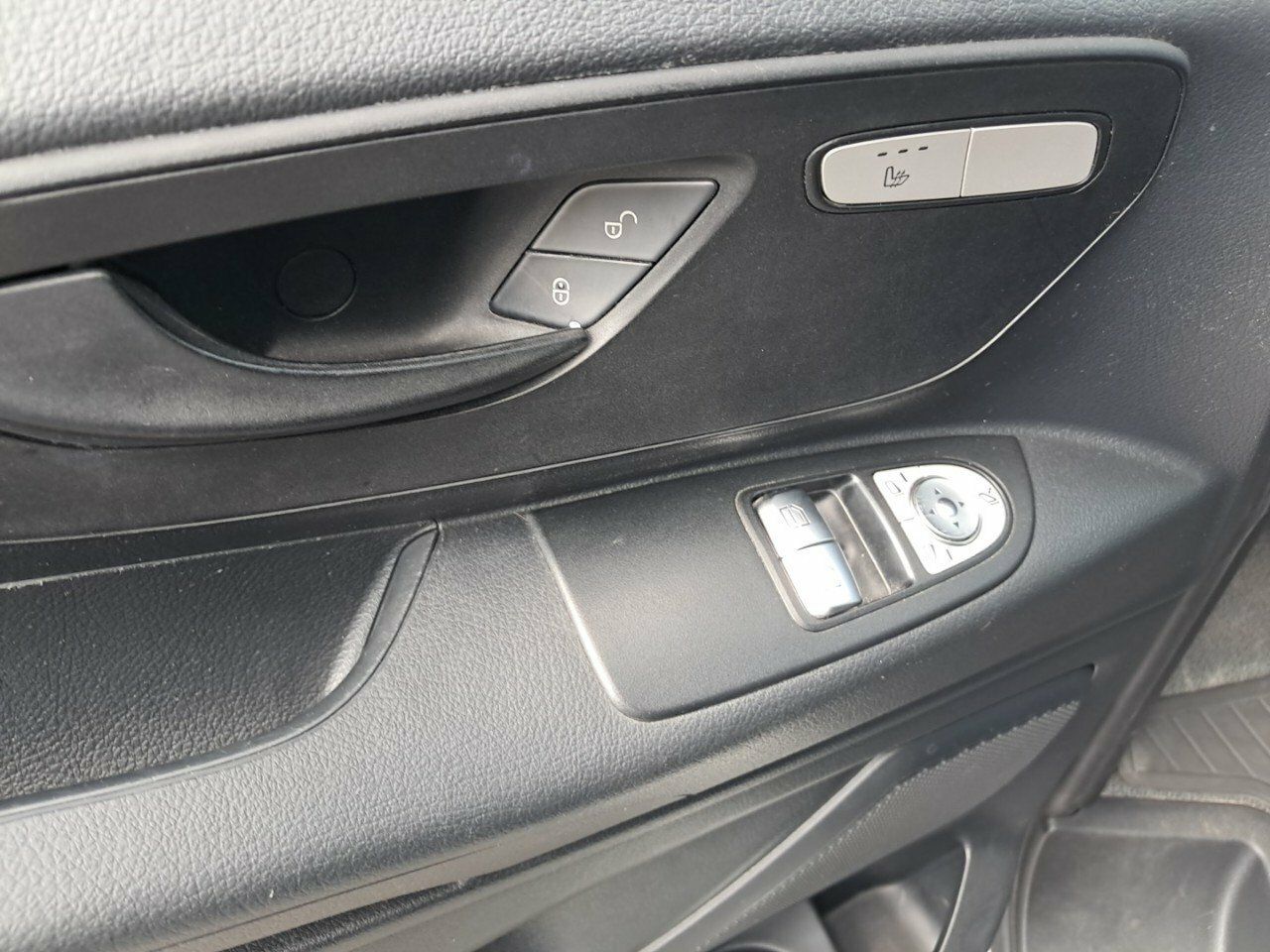 Foto Mercedes-Benz Vito 21
