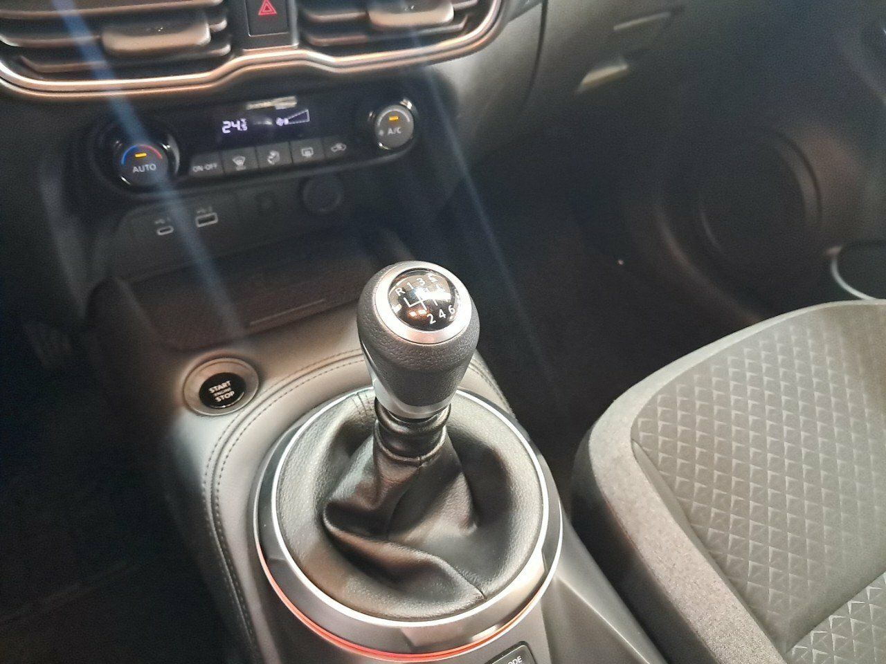 Foto Nissan Juke 17