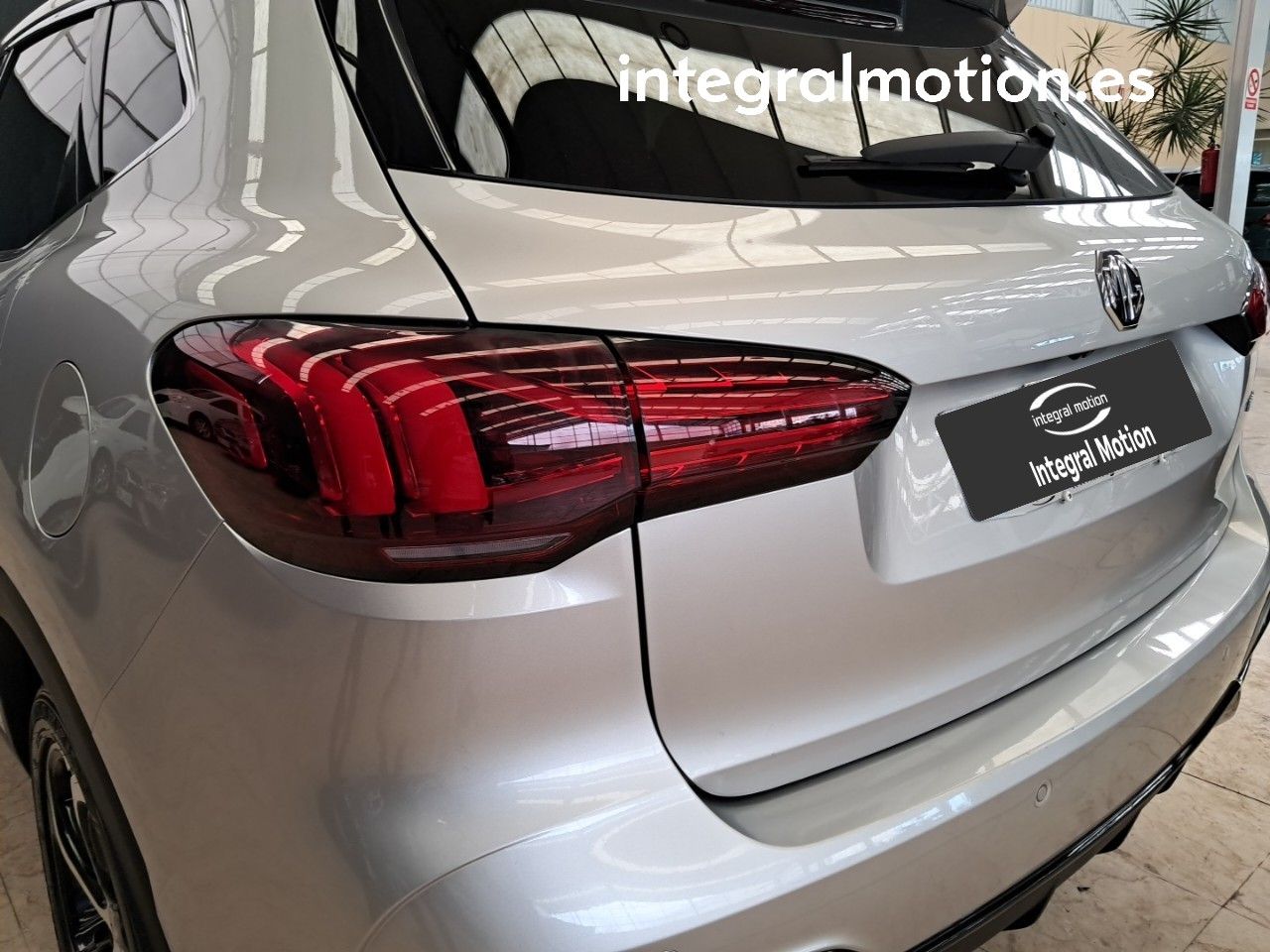 Foto MG HS 28