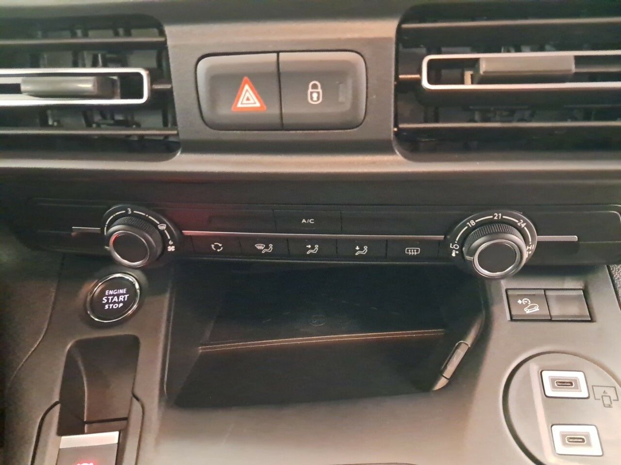Foto Fiat Doblo 11