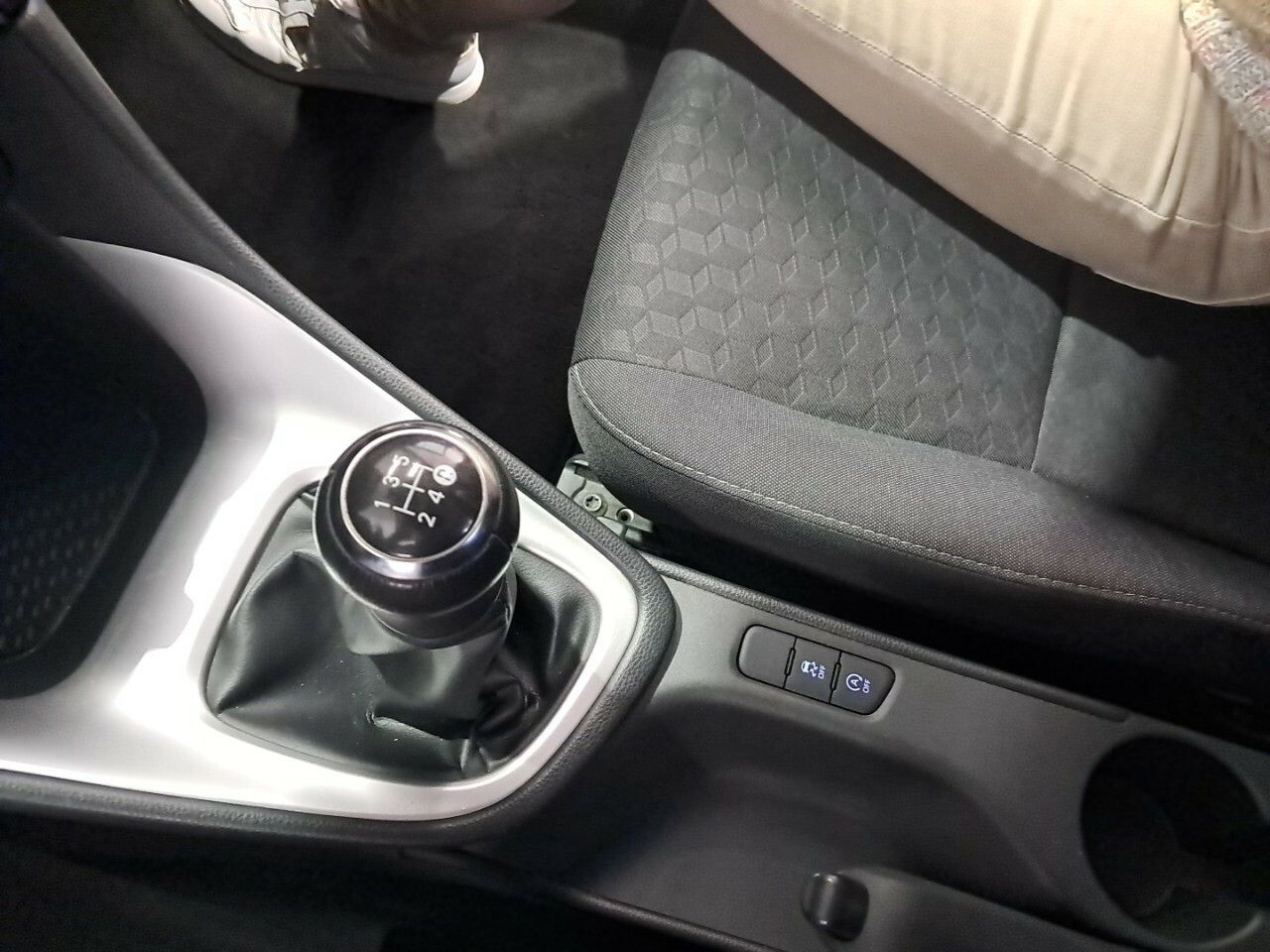 Foto Toyota Yaris 18