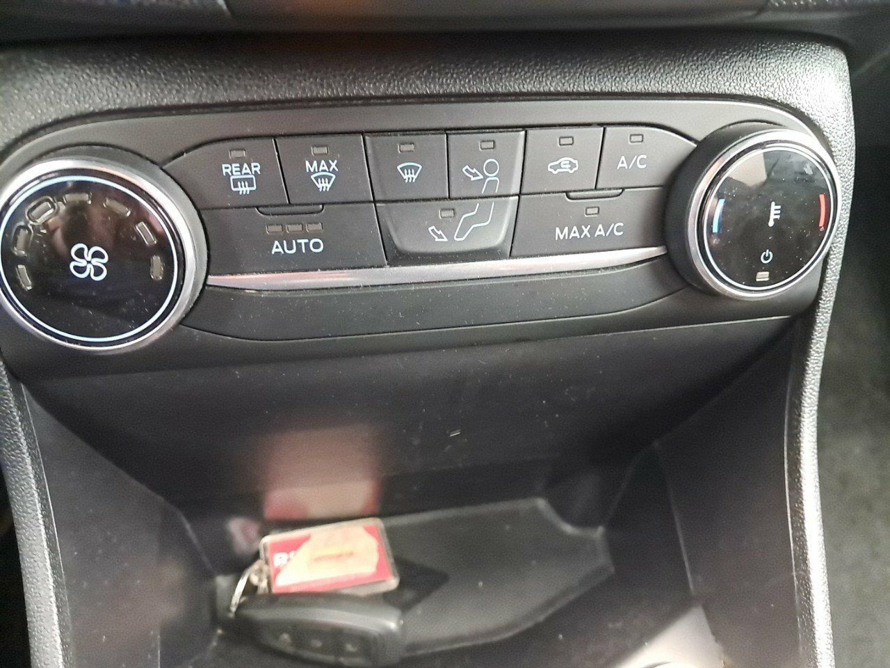Foto Ford Fiesta 17