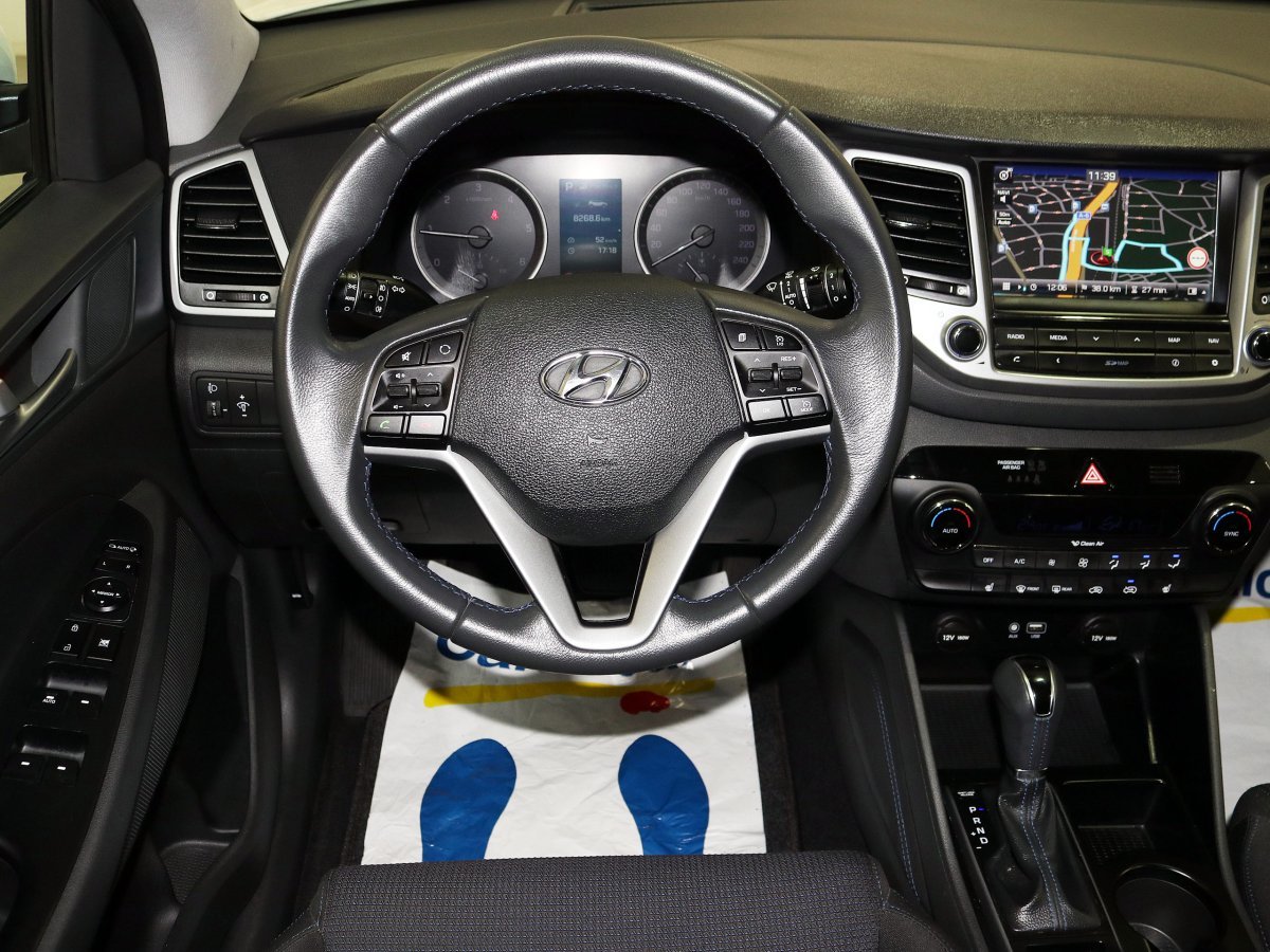 Foto Hyundai Tucson 15