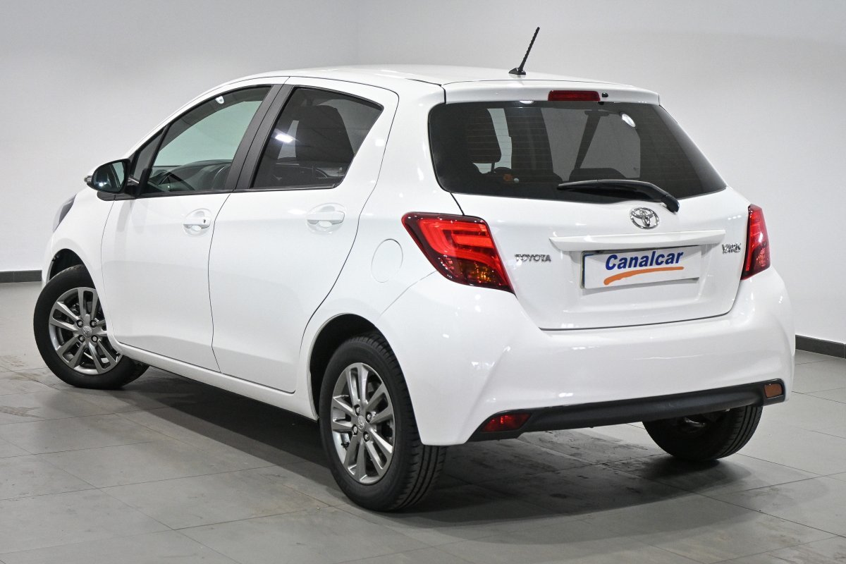 Foto Toyota Yaris 6