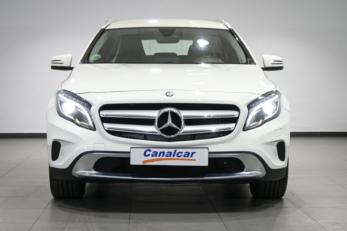 Foto Mercedes-Benz Clase GLA 2