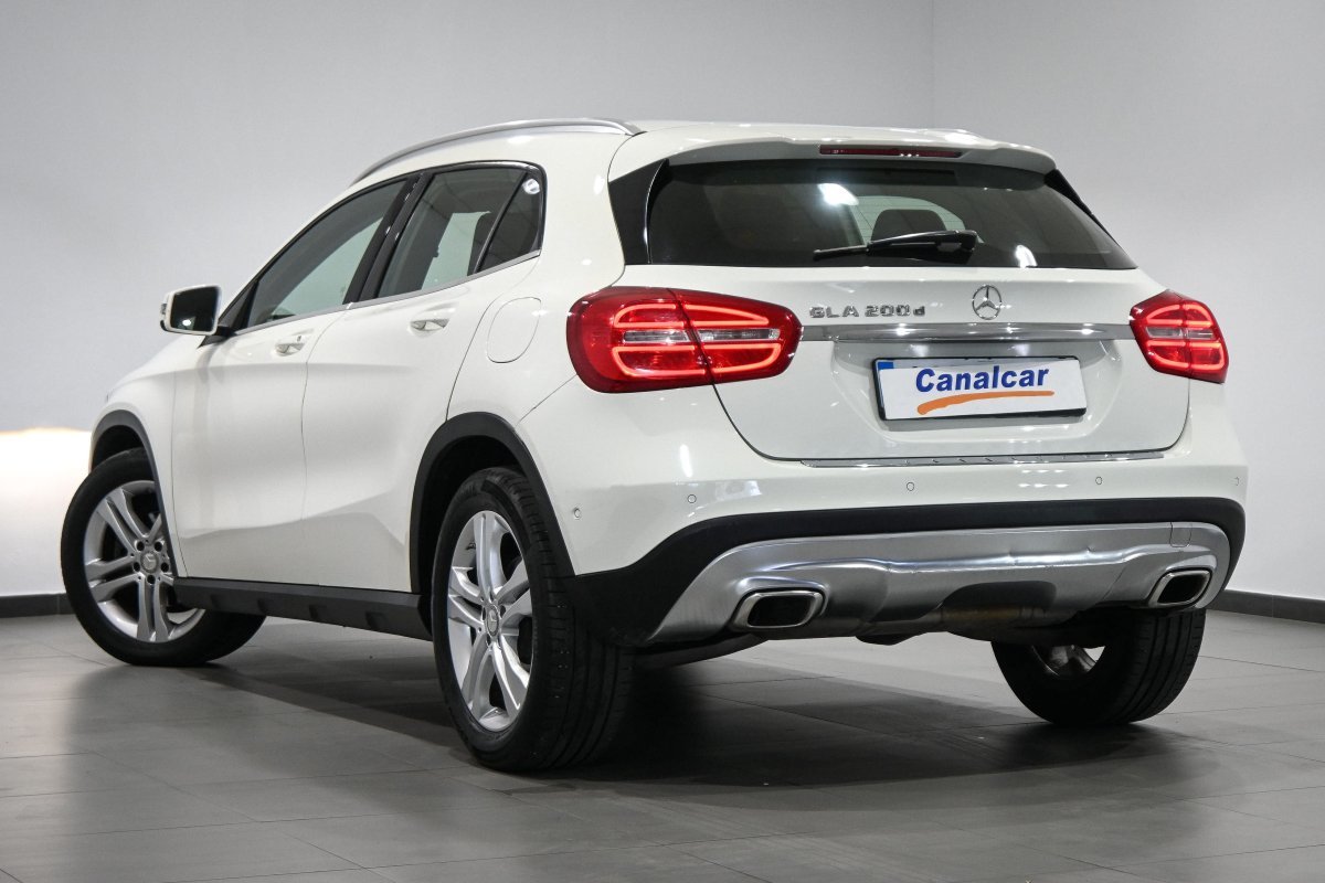 Foto Mercedes-Benz Clase GLA 6