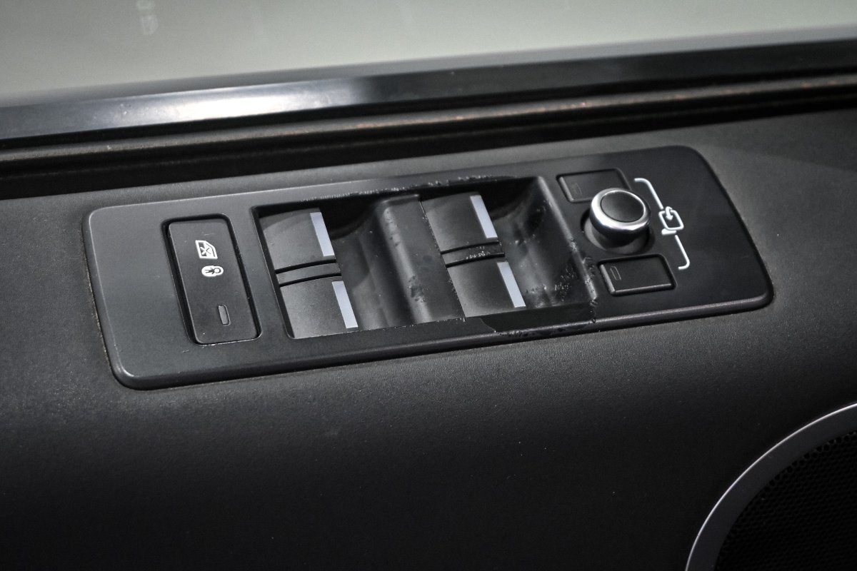 Foto Land-Rover Discovery 38