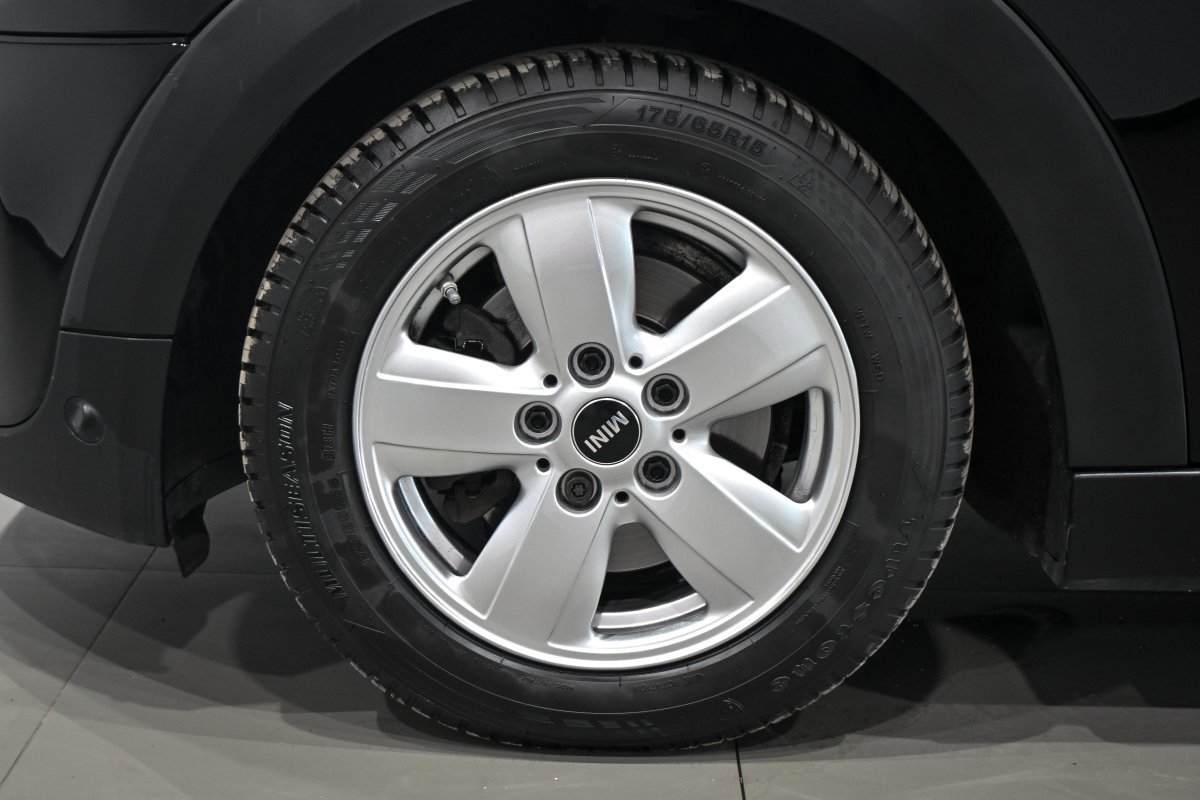 Foto Mini 5 Puertas 25